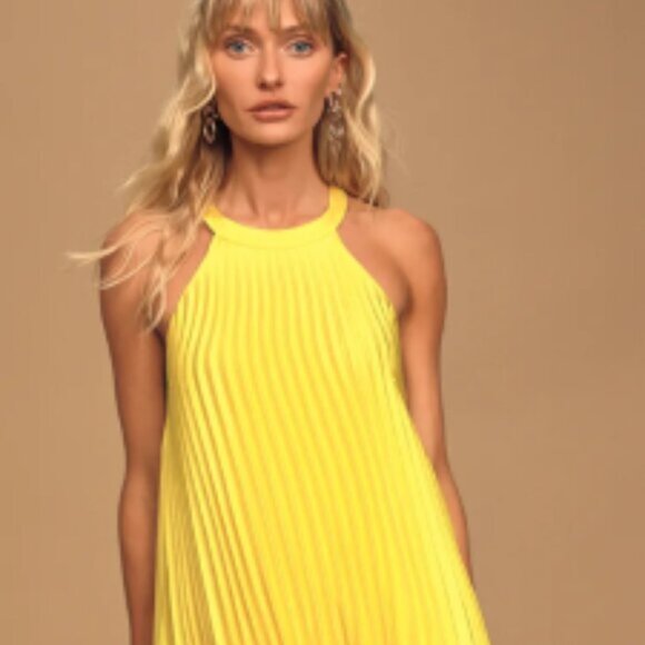 Express Pleated Halter Shift Dress - Picture 2 of 6